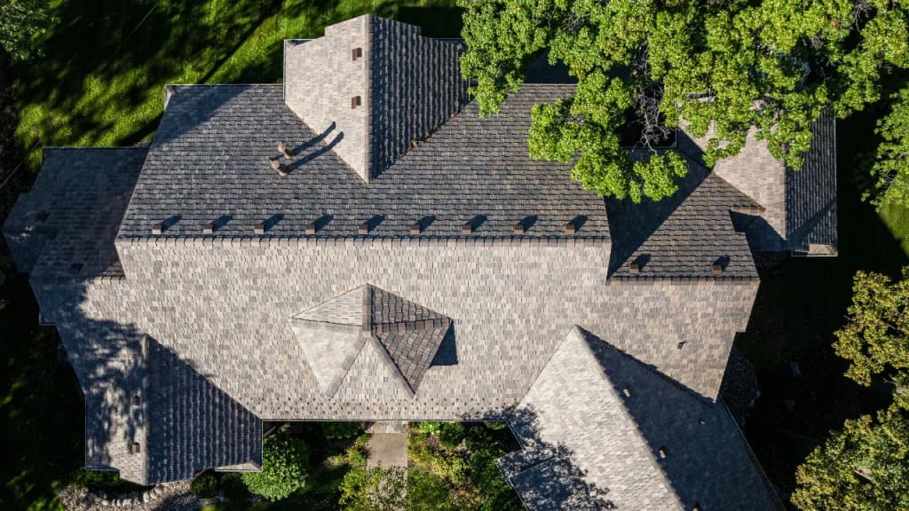 Davinci Shake Roof By Classic Midwest 2 1024x576 (1)