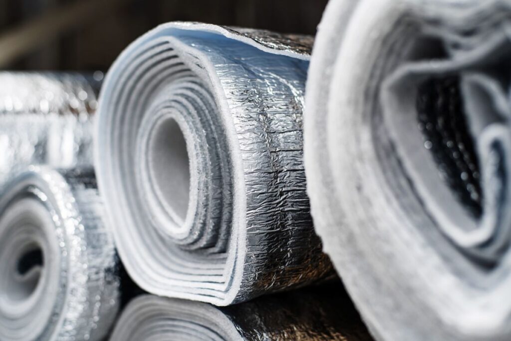 Thermal Insulation With Laminated Reflective Aluminum Foil In Large Rolls